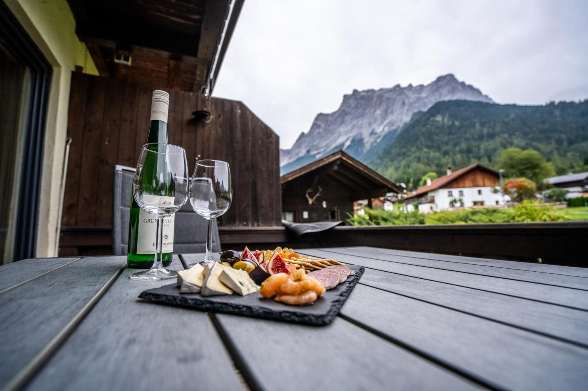 Tiroler Alpblick Appartements Ehrwald Exterior foto