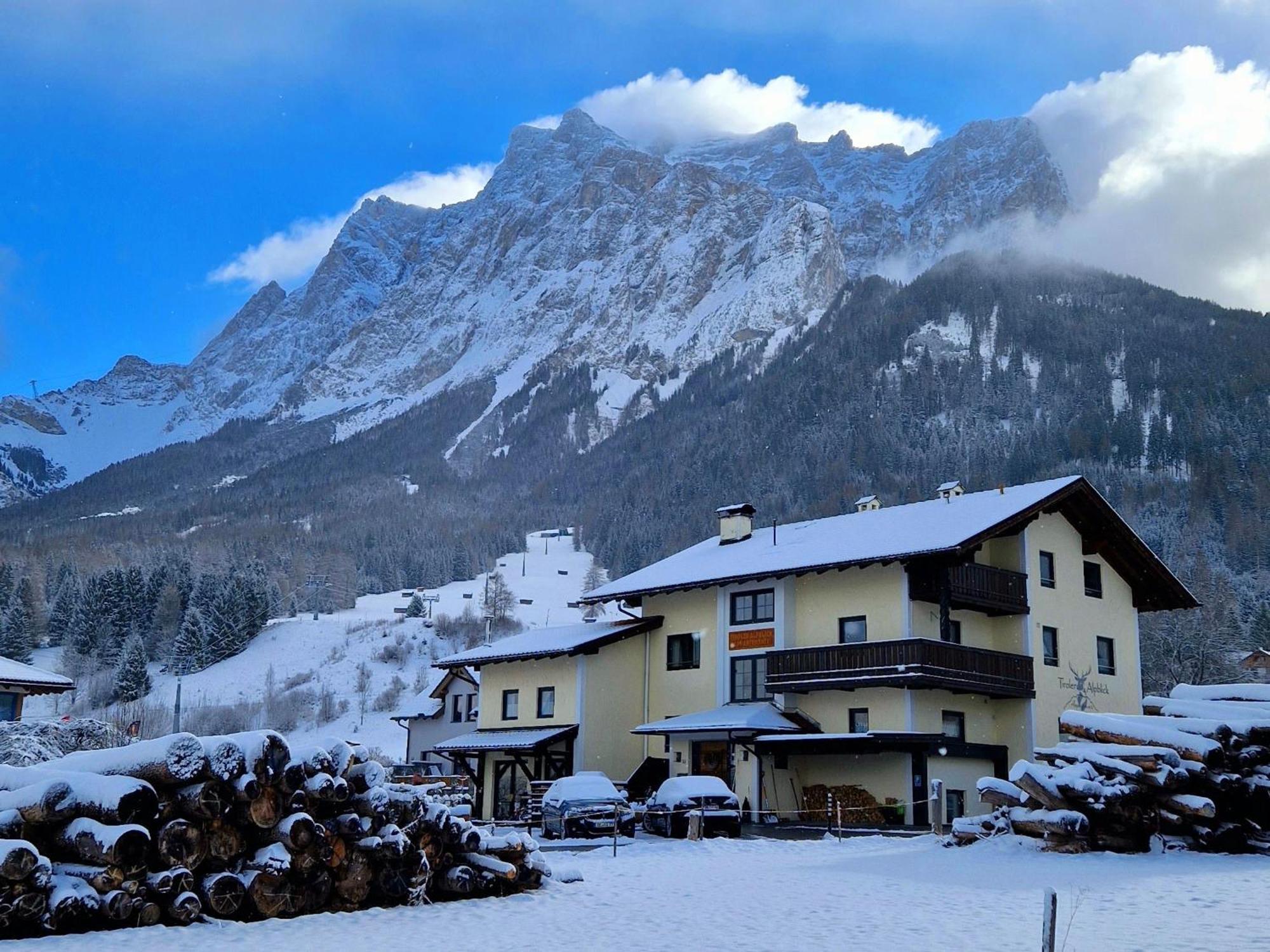 Tiroler Alpblick Appartements Ehrwald Exterior foto
